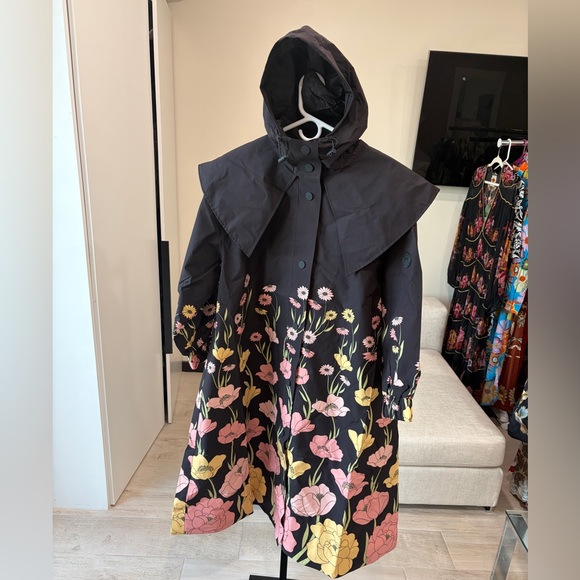 Farm Rio: Black Growing Flowers Raincoat / jacket - Picture 14 of 14
